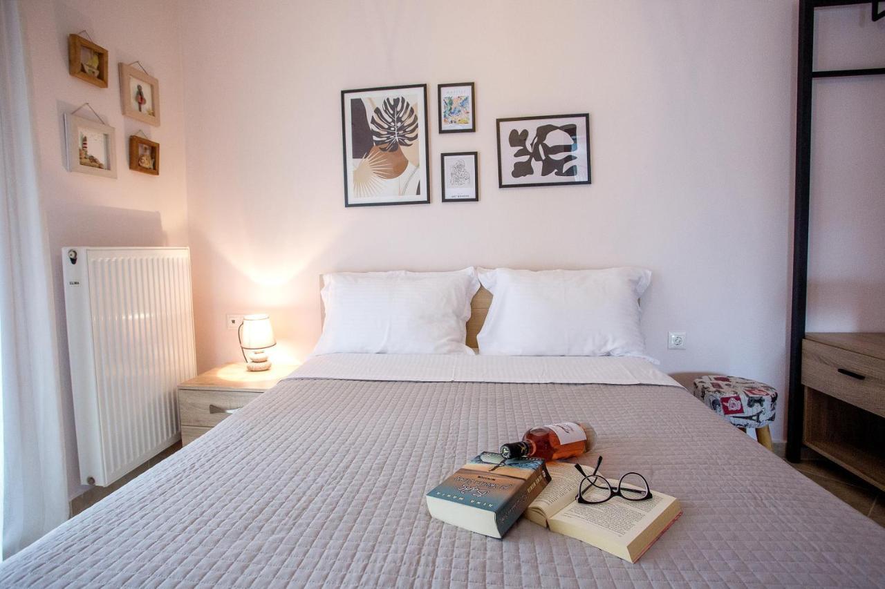 Konstantina & Evgenia Deluxe Apartment Néa Péramos 외부 사진