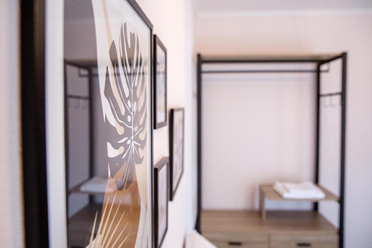 Konstantina & Evgenia Deluxe Apartment Néa Péramos 외부 사진