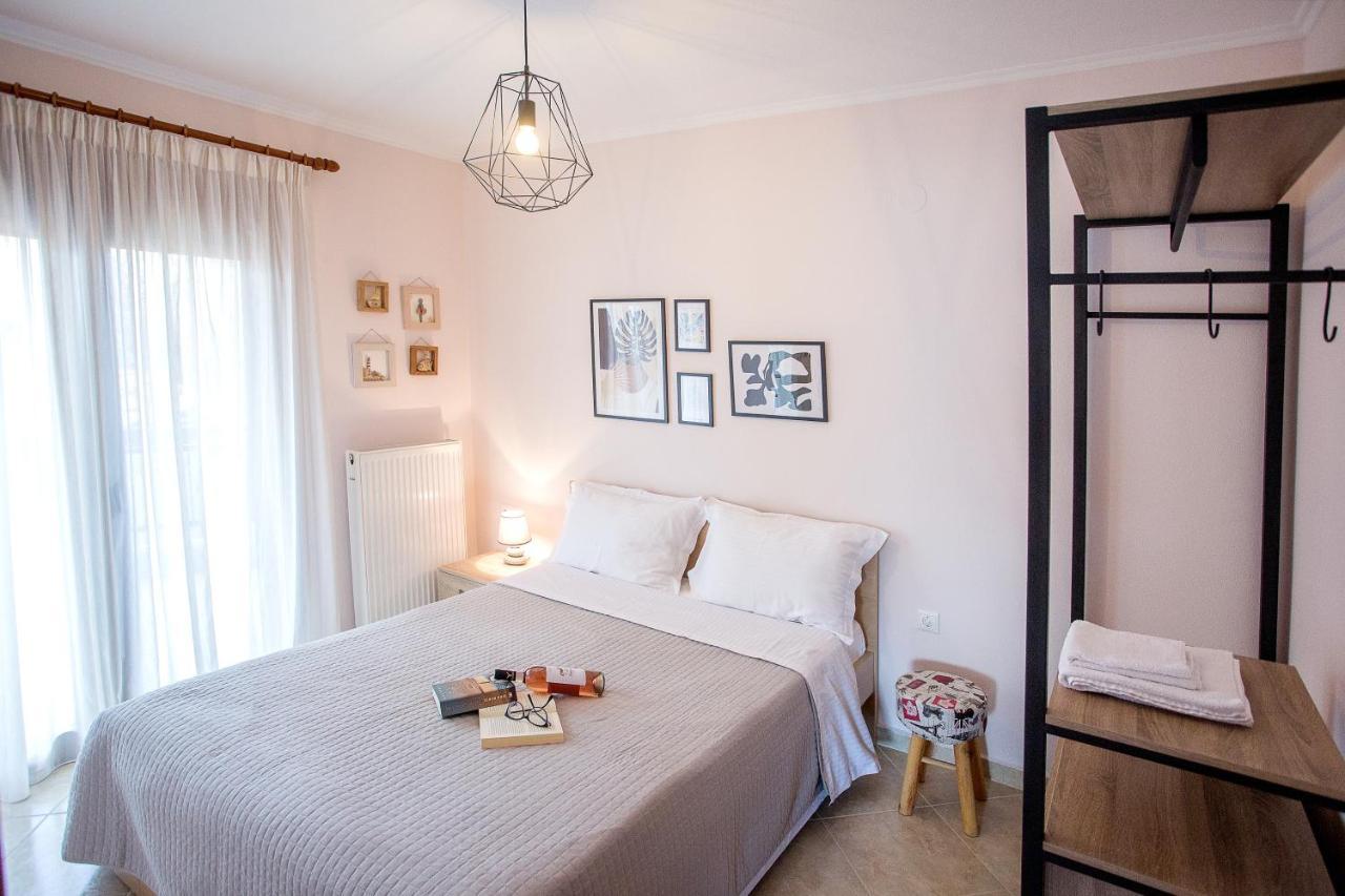 Konstantina & Evgenia Deluxe Apartment Néa Péramos 외부 사진