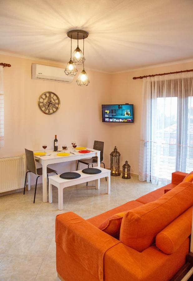 Konstantina & Evgenia Deluxe Apartment Néa Péramos 외부 사진