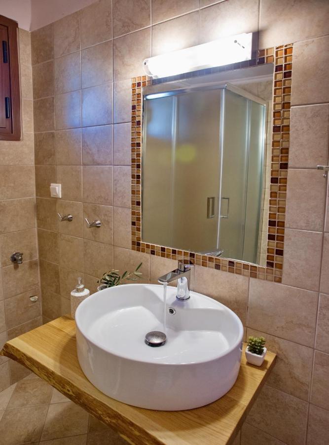 Konstantina & Evgenia Deluxe Apartment Néa Péramos 외부 사진