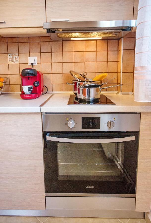 Konstantina & Evgenia Deluxe Apartment Néa Péramos 외부 사진