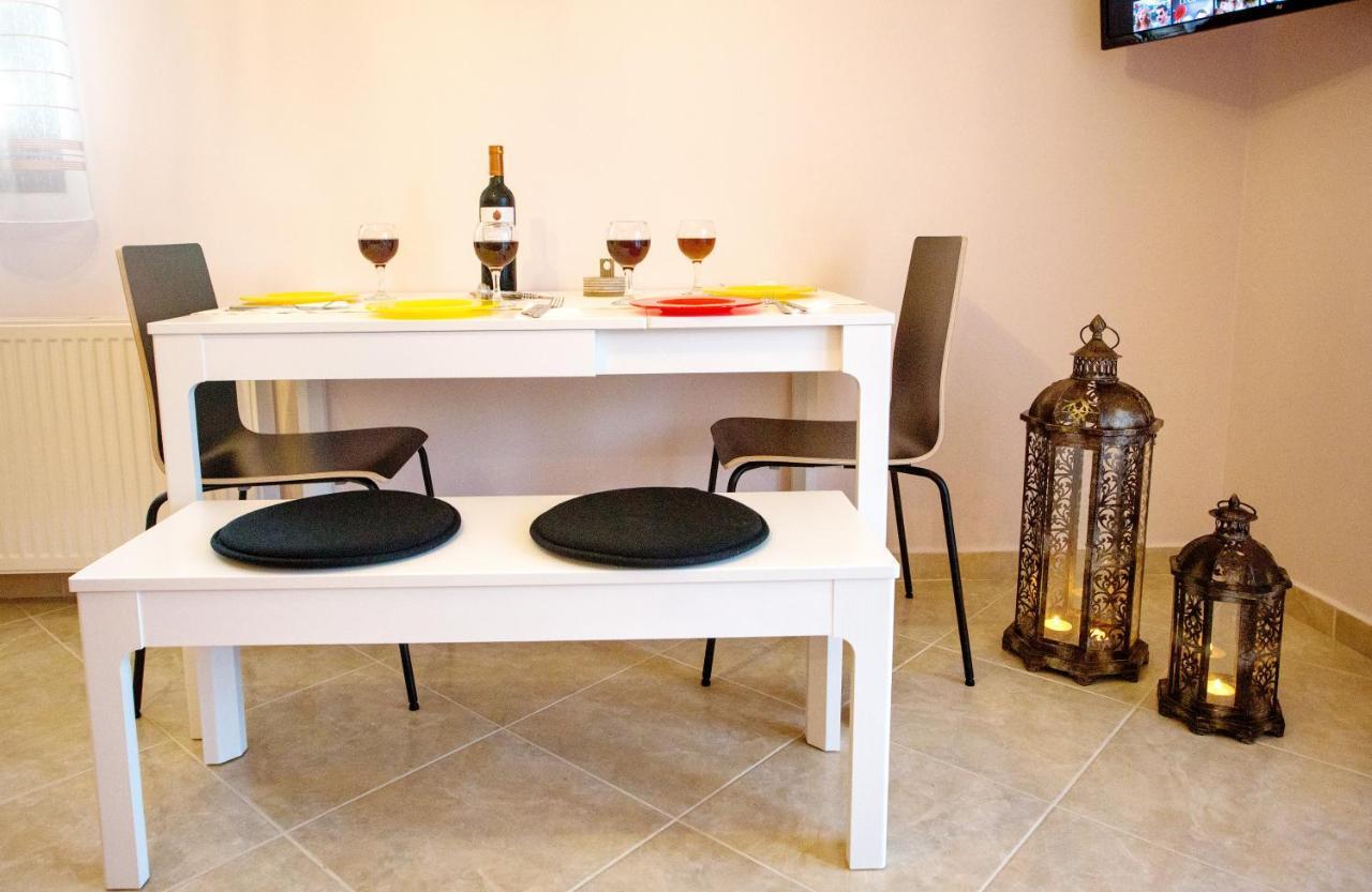 Konstantina & Evgenia Deluxe Apartment Néa Péramos 외부 사진