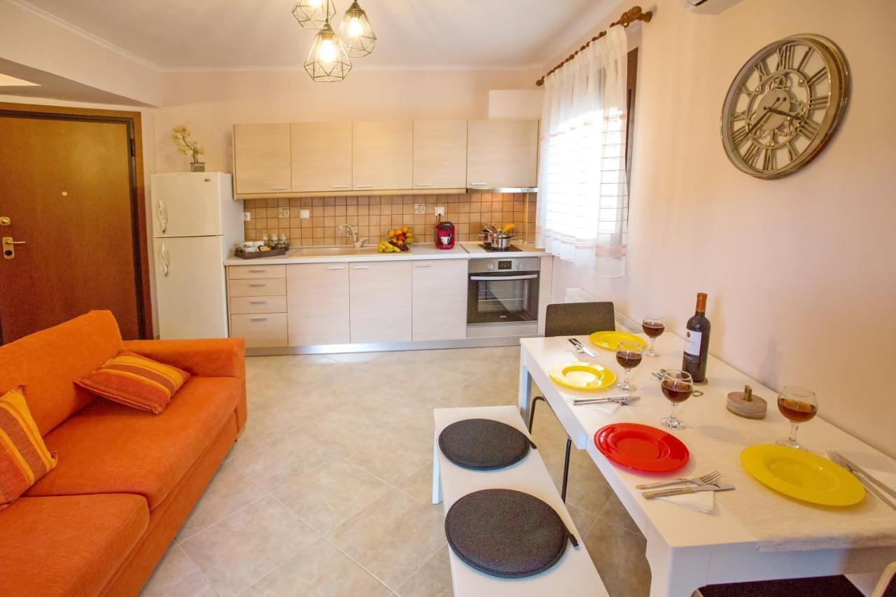 Konstantina & Evgenia Deluxe Apartment Néa Péramos 외부 사진